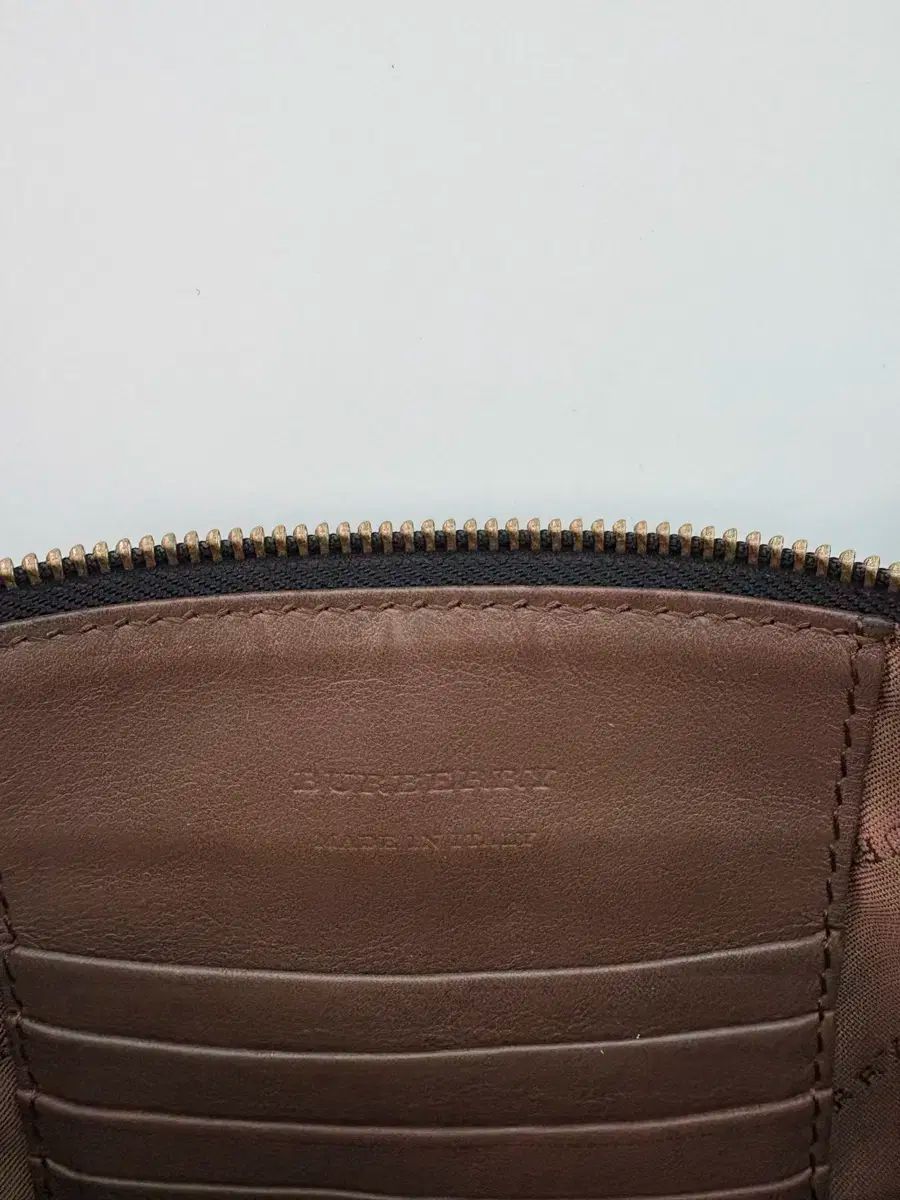 Burberry バーバリー