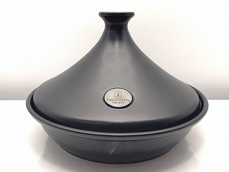 LE CREUSET】シグニチャー ココット・オーバル 25 チェリーレッド