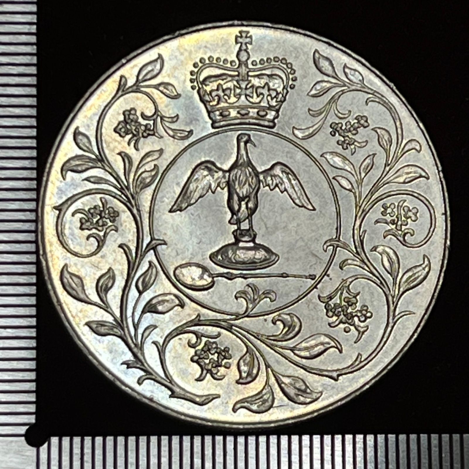 記念コイン】1977年 イギリス エリザベス2世即位25周年記念 クラウン白