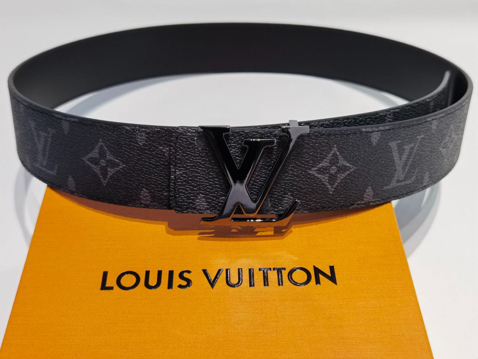 LOUIS VUITTON  ルイヴィトン ベルト 黒  マーク