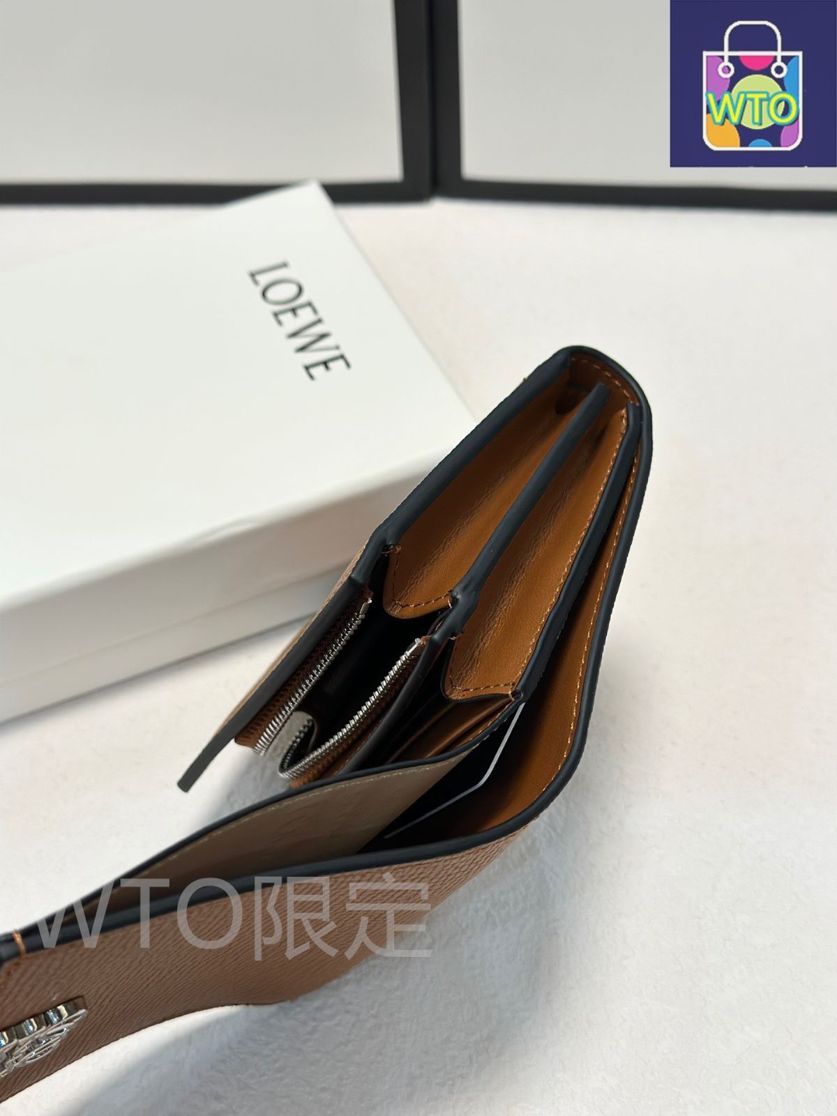 ヨッピー　未使用⭐︎LOEWE ロエベ LOEWEのフリマアイテム一覧