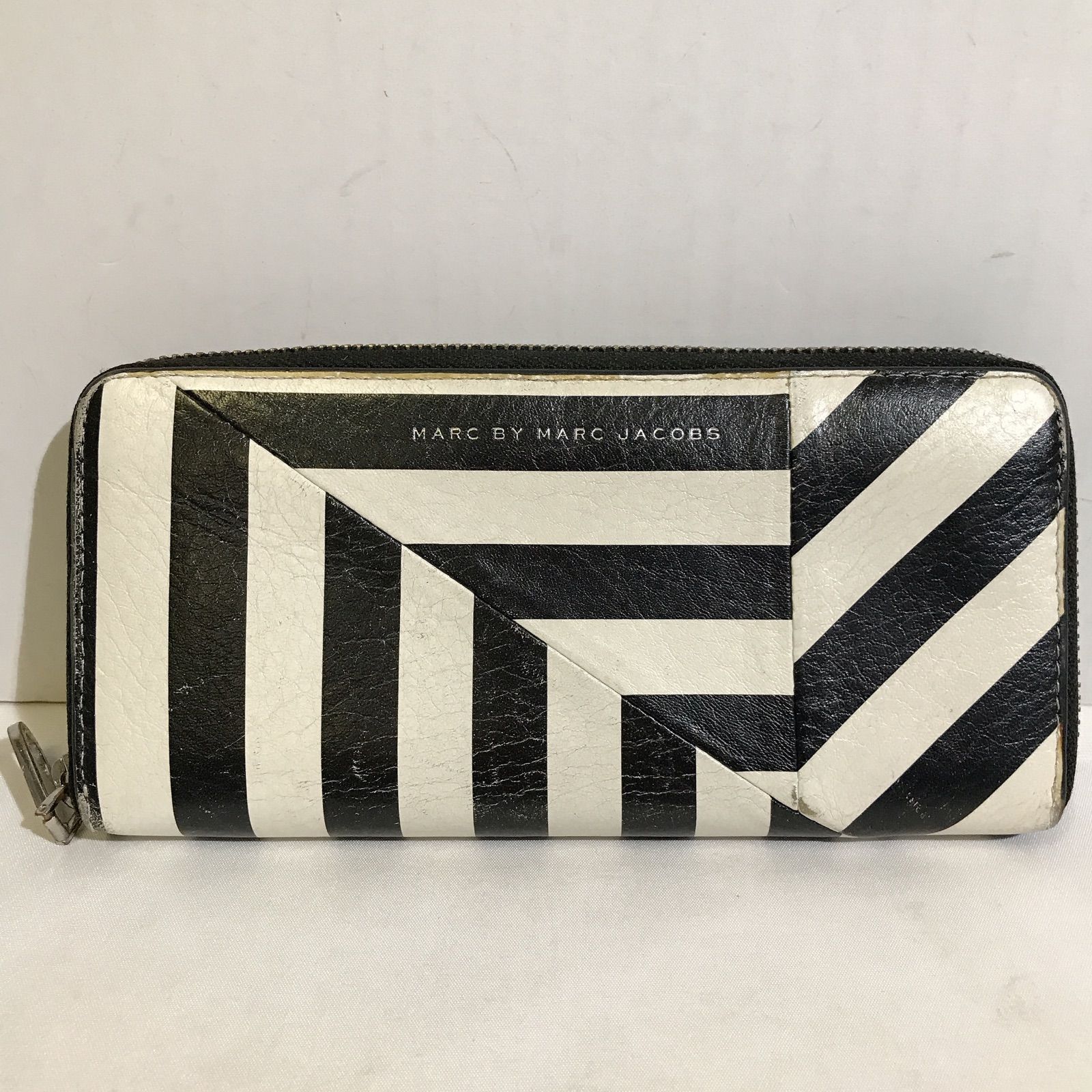 Marc by Marc Jacobs マークバイマークジェイコブス 長財布 - 小物