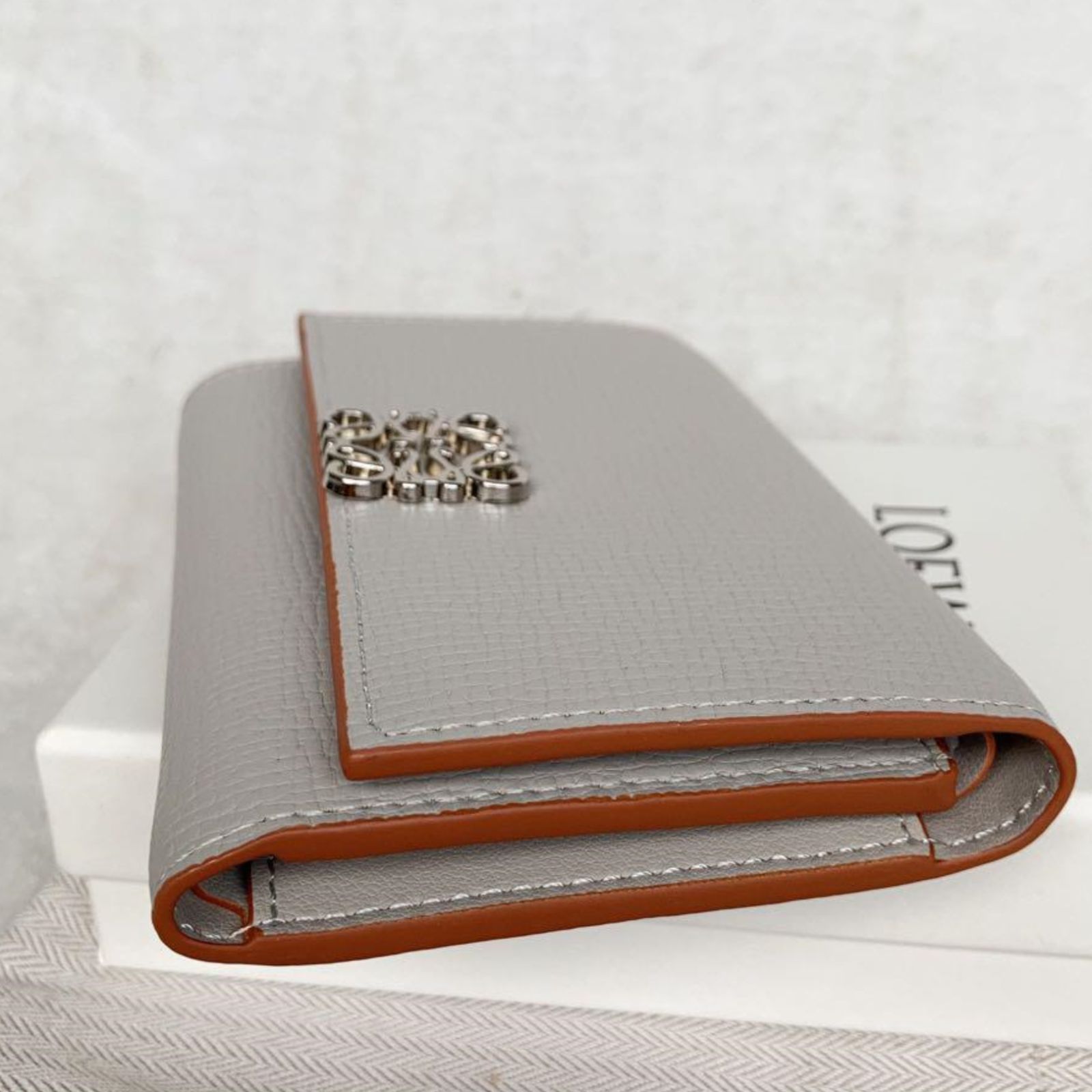 LOEWE ロエベ 財布 三つ折り財布 コインケース 新品未使用 ウォレット  