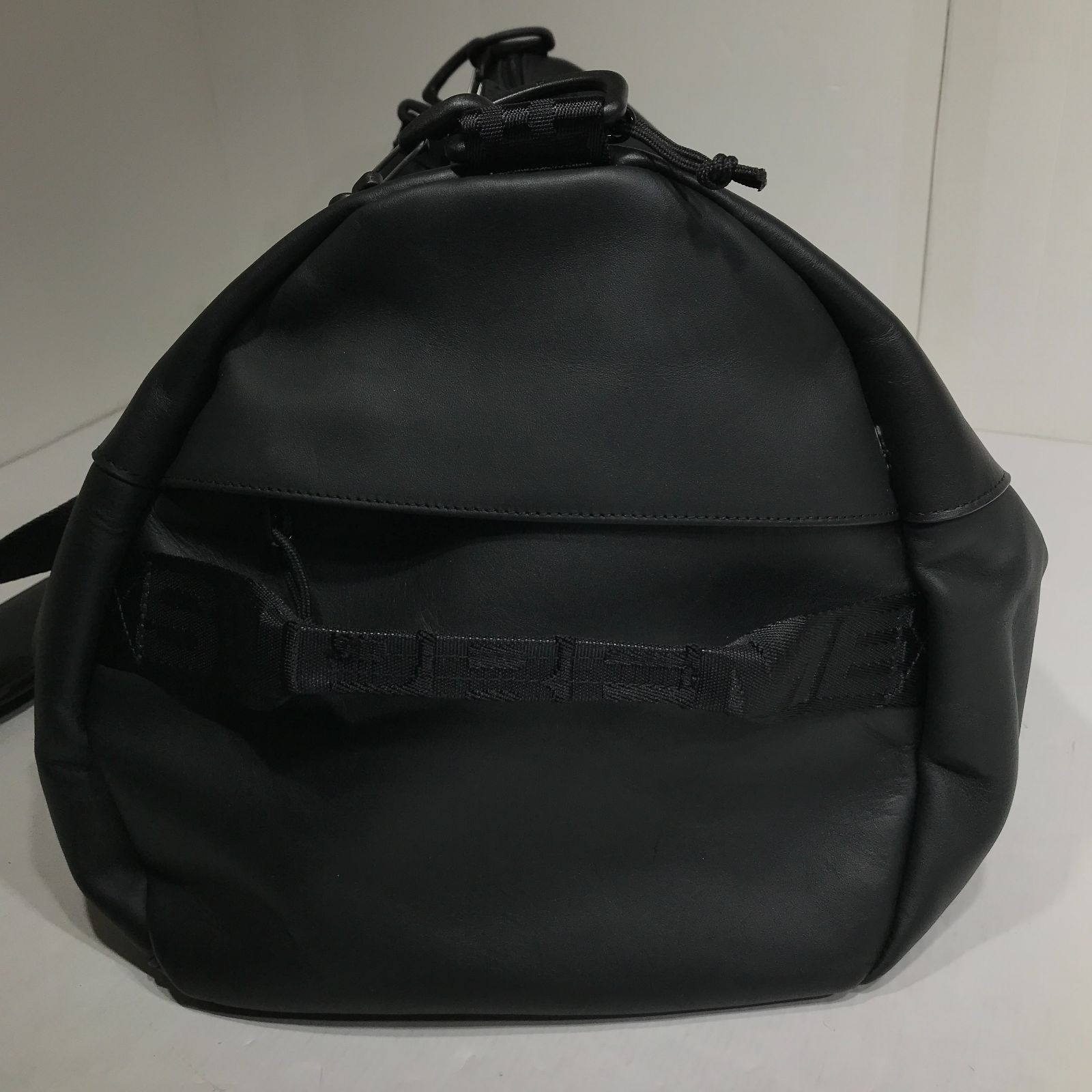 城東79-011】Supreme シュプリーム 23AW Leather Duffle Bag レザー 
