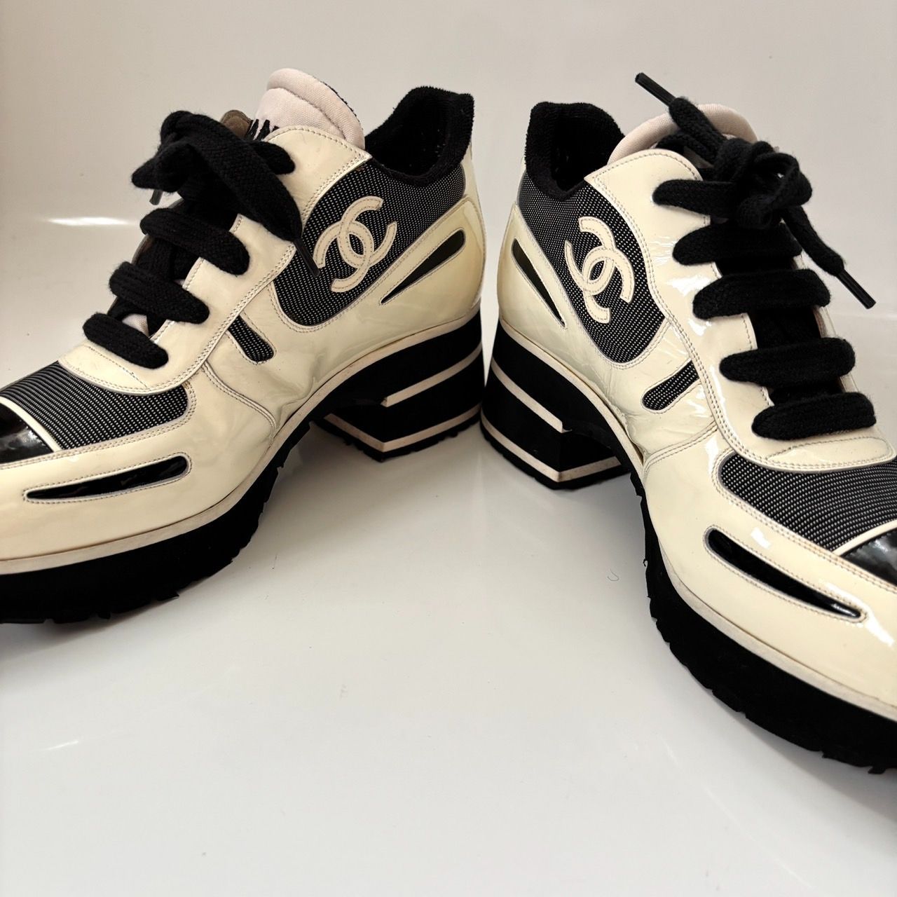 箱 保存袋付き 良品◎CHANEL シャネル ココマーク エナメル 
