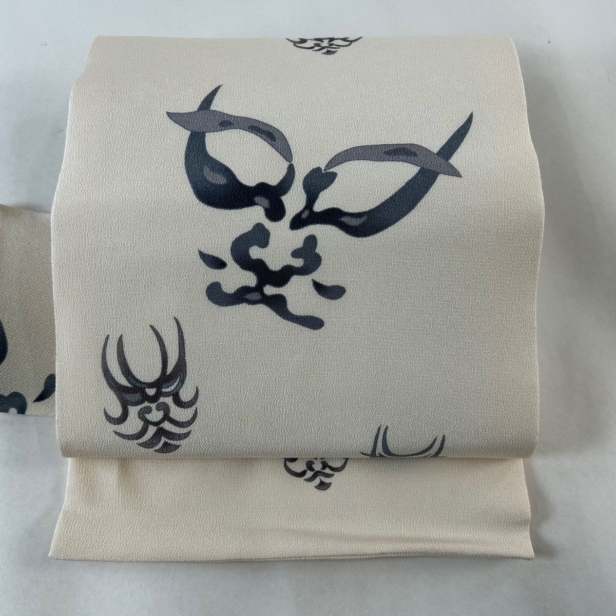 名古屋帯 秀品 個性的 隈取 クリーム 正絹
