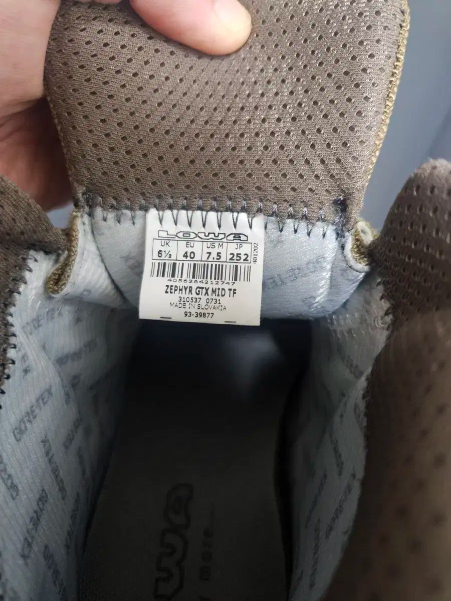 ロバ 登山靴 255 ミントグレード HRDEVELOPMENT_JP