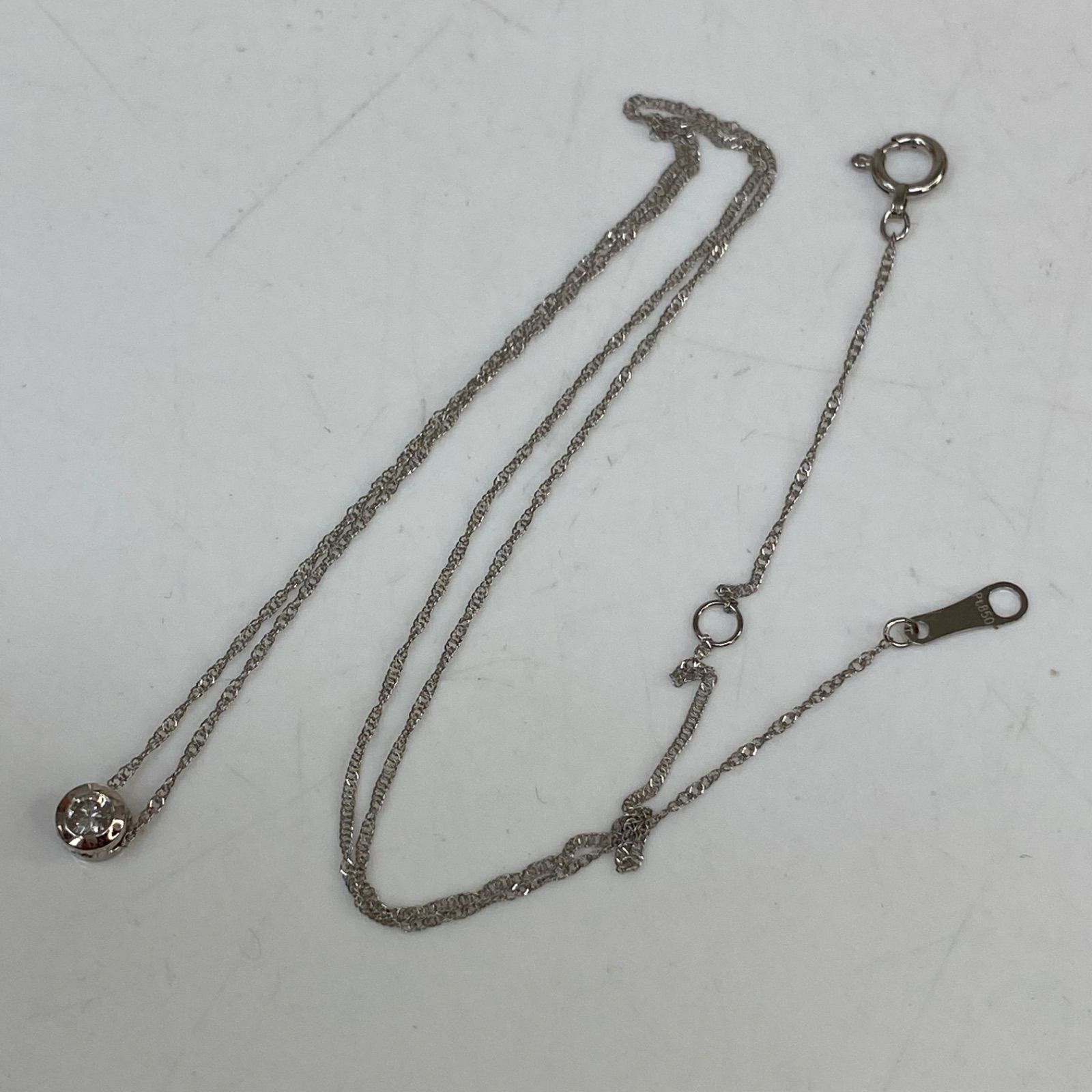 Pt900/Pt850 天然ダイヤモンド0.07ct スクリュー 華奢ネックレス 