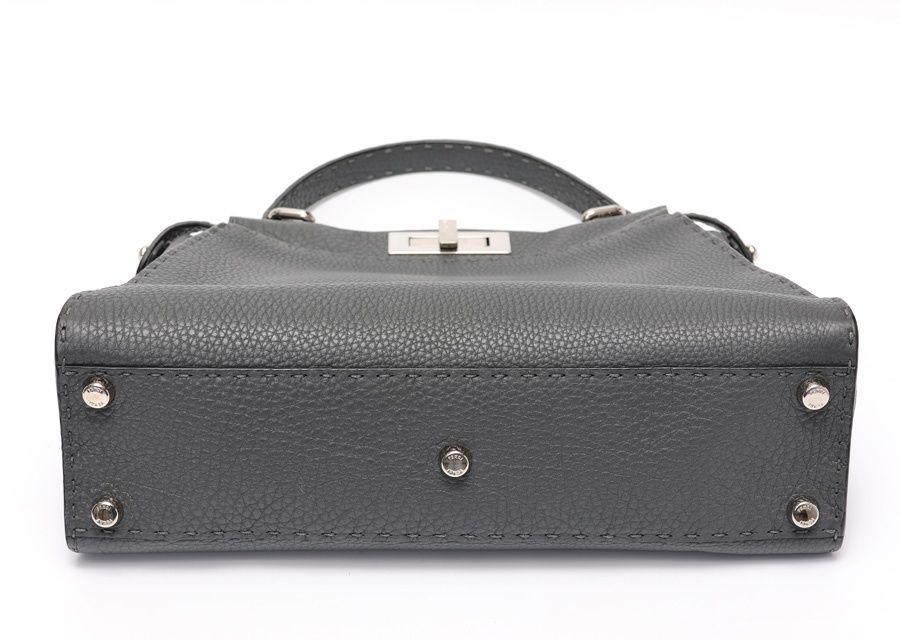 フェンディ / FENDI ピーカブー レギュラー 8BN226 セレリアレザー  