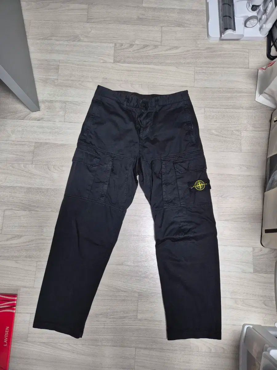 STONE ISLAND ストーンアイランド ルーズ パンツ 黒