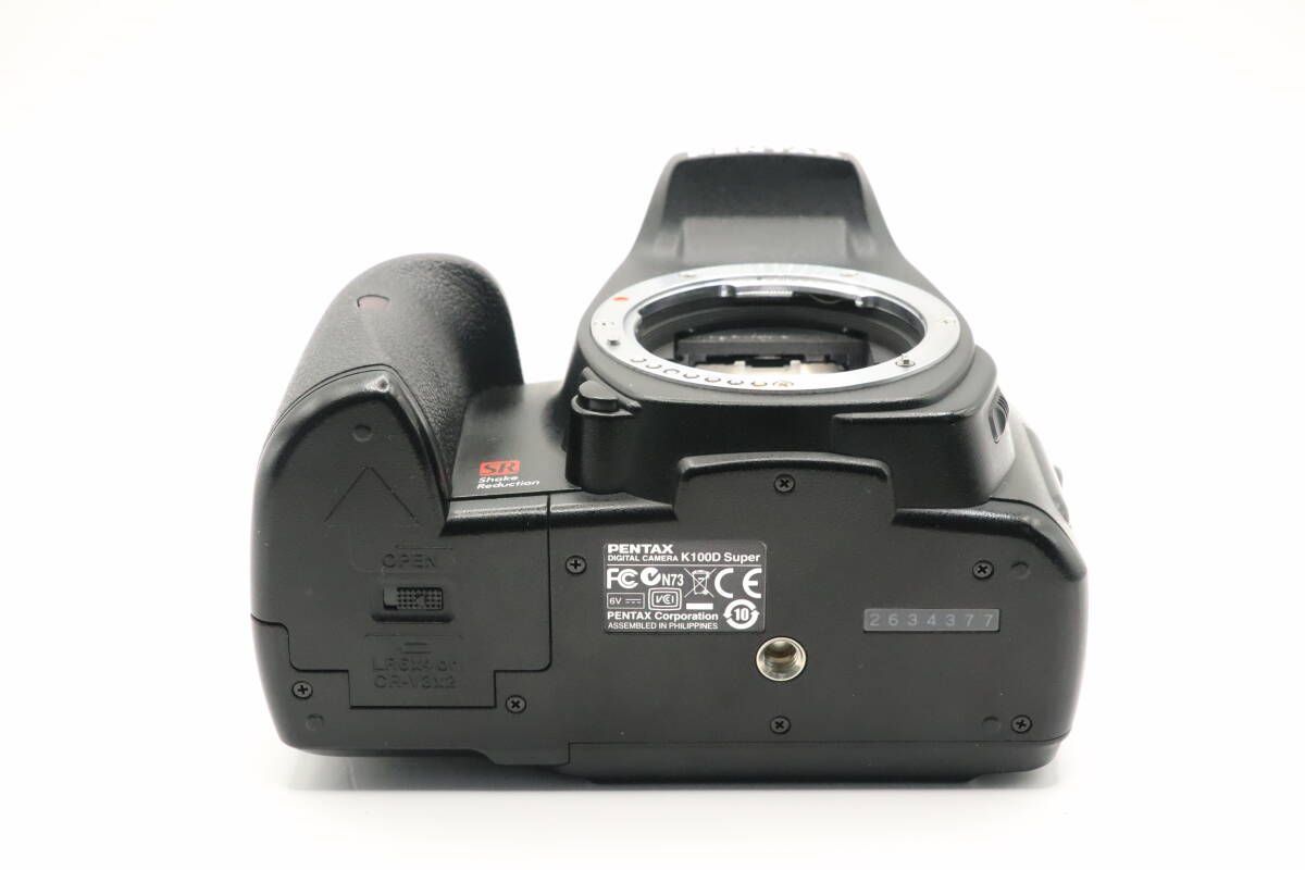 美品　極少813ショット Nikon D810 本体　付属品リコモン付き 美品 極少813ショット Nikon D810 本体 付属品リコモン付き