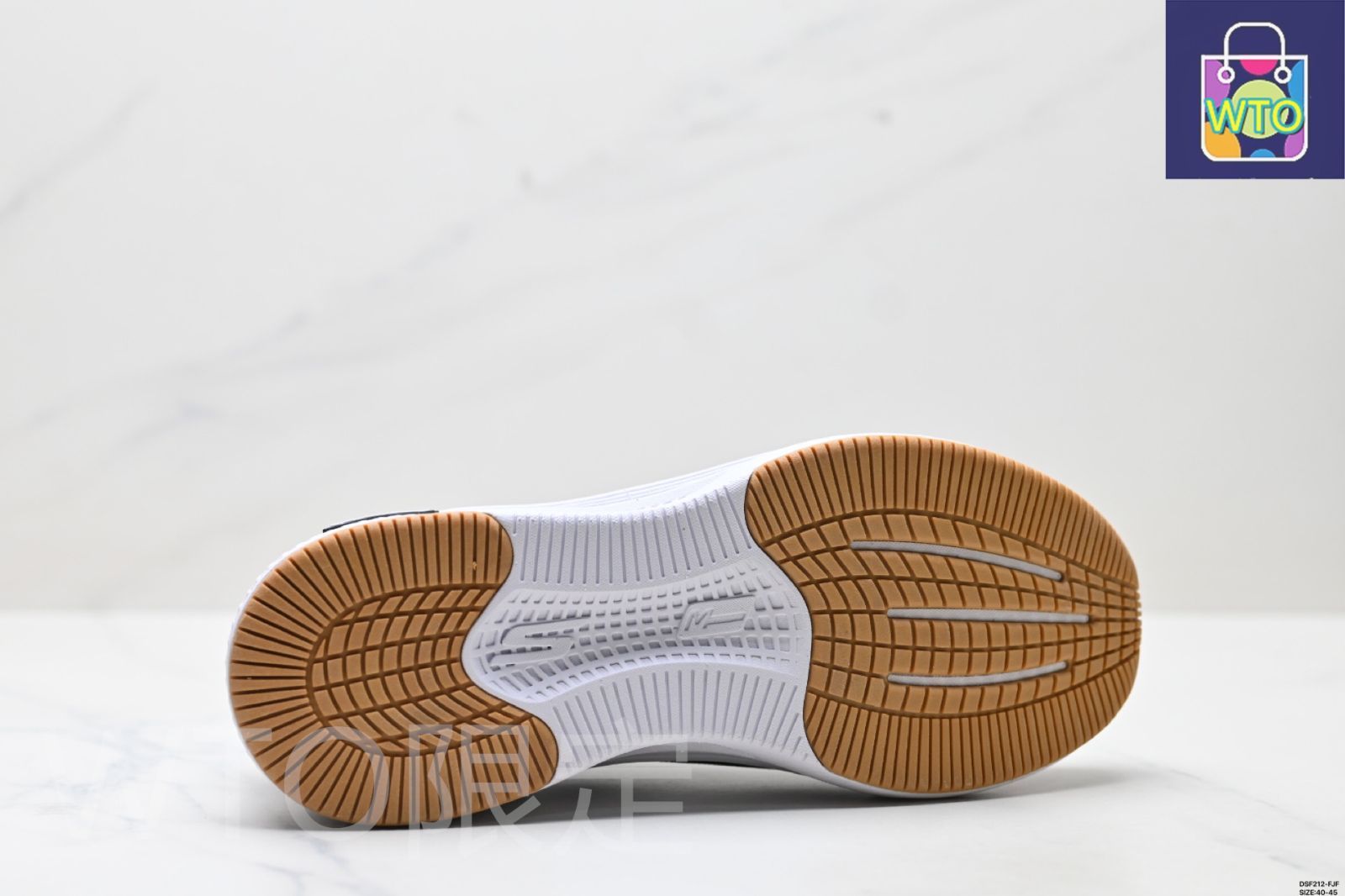 Skechers スケッチャーズ