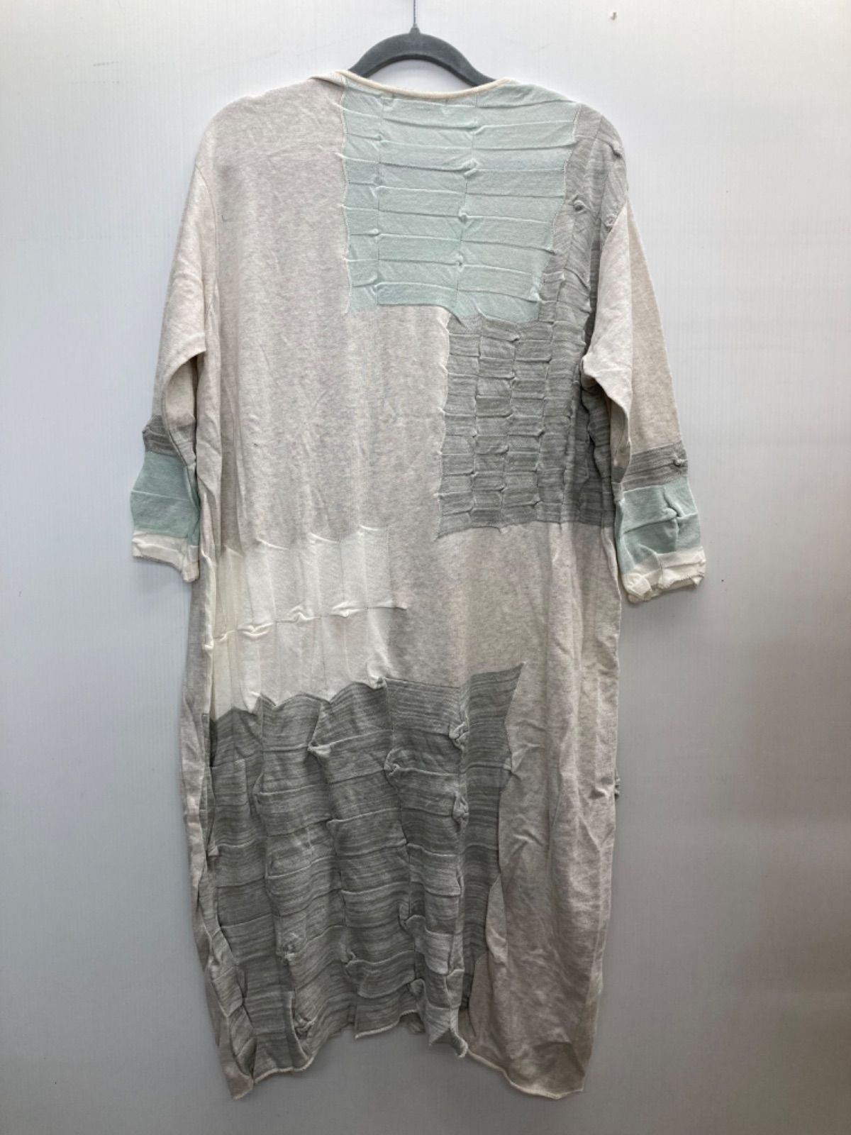 【新品】fugafug シャツワンピース ニット タグ付き佐藤繊維フーガフーガ 新品】fugafug シャツワンピース ニット タグ付き佐藤繊維フーガフーガ