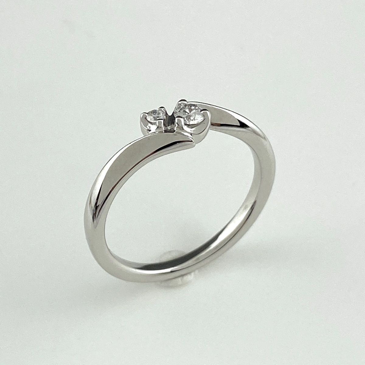 ヨンドシー 4℃ メレダイヤ デザインリング K18 ホワイトゴールド 指輪