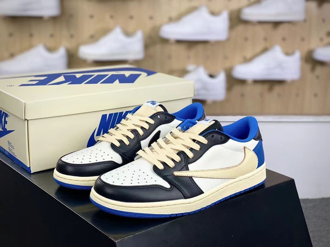 NIKE AIR JORDAN 1 LOW OG SP 【TRAVIS SCOTT × FRAGMENT】 dm7866-140