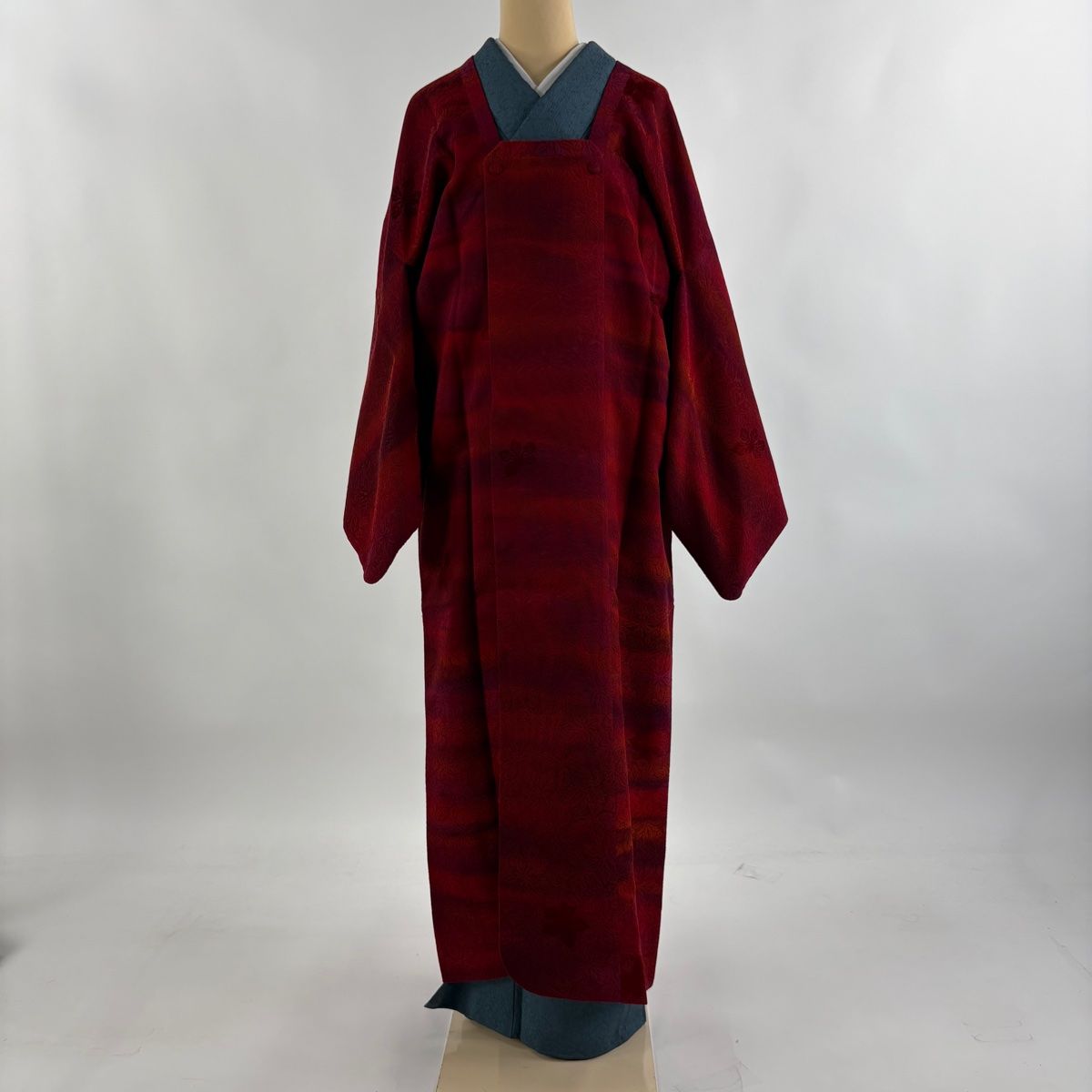 道行 身丈137cm 裄丈68cm L 和装コート 角衿 葉柄 霞 輪奈織 赤 正絹 秀品