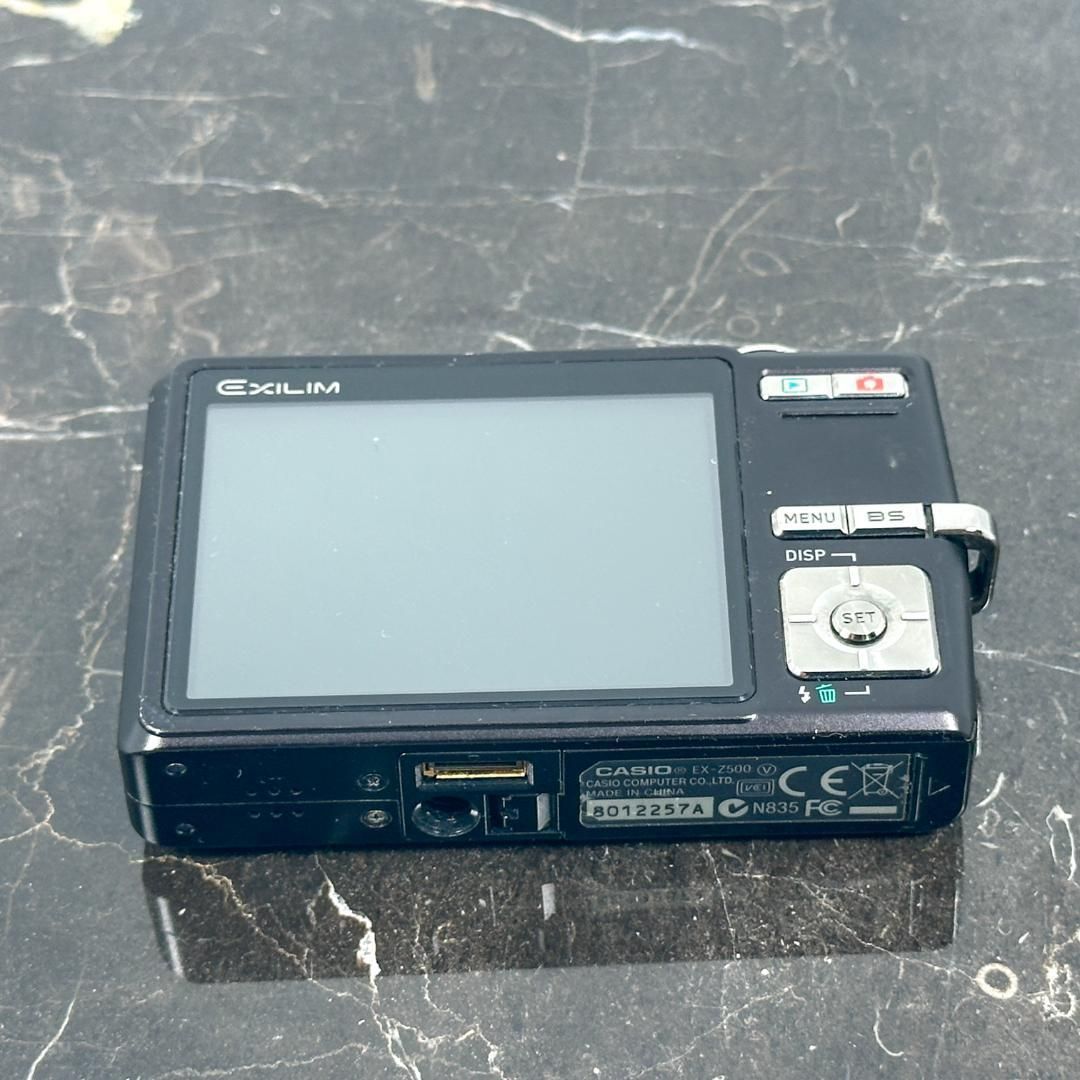 CASIO EXILIM ZOOM EX-Z500 シルバー カシオ EXILIM ZOOM EX-Z500