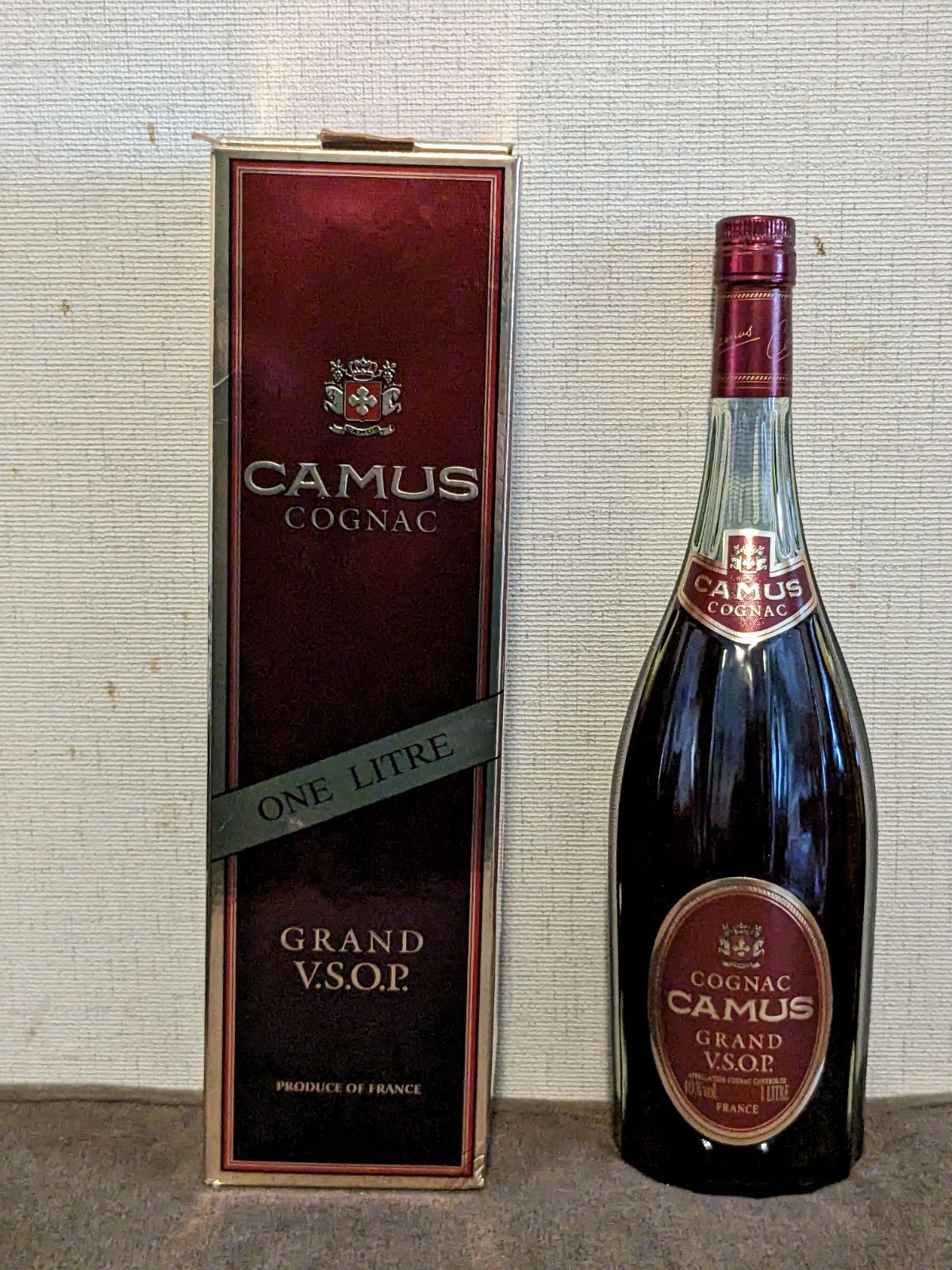 CAMUS COGNAC GRAND V.S.O.P. - メルカリ