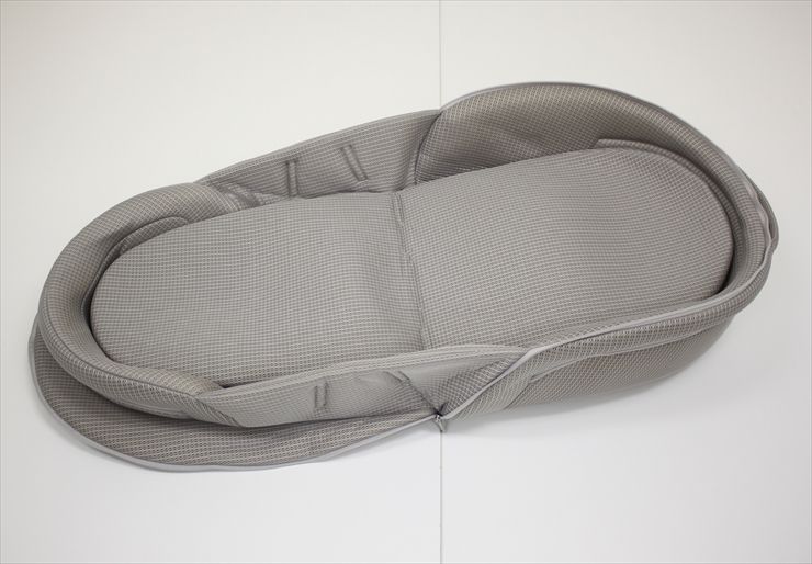 neomamaism ベッドインベッド グレー 添い寝 コンパクトベビーベッド 折りたたみ式 バッグ付 新生児OK クリーニング済み C29000