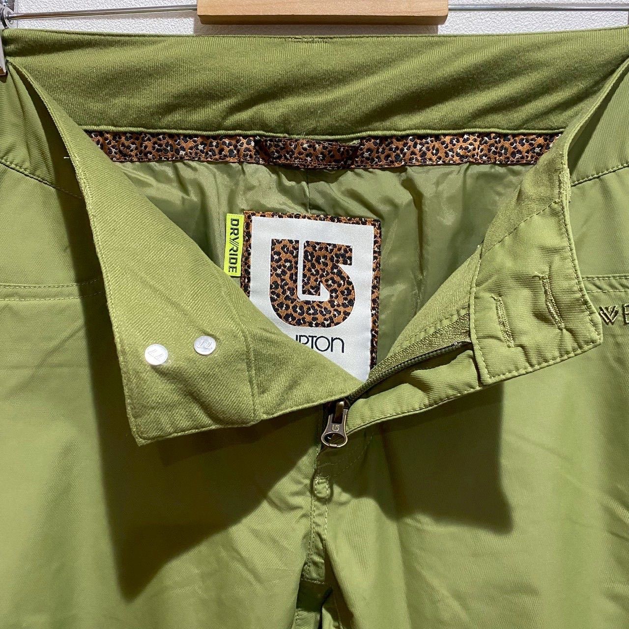 シンプル カジュアル