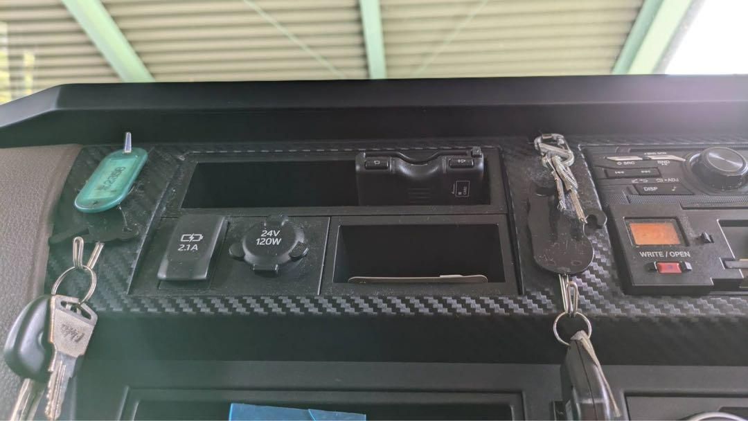 日野　１７　レンジャー　専用設計　フロント　テーブル Amazon.co.jp: 日野 17 レンジャー 専用設計 フロント
