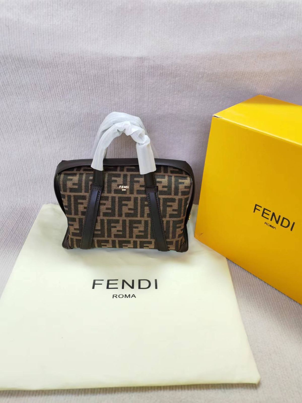 FENDI  ミディアム 2WAY ハンド ショルダーバッグ