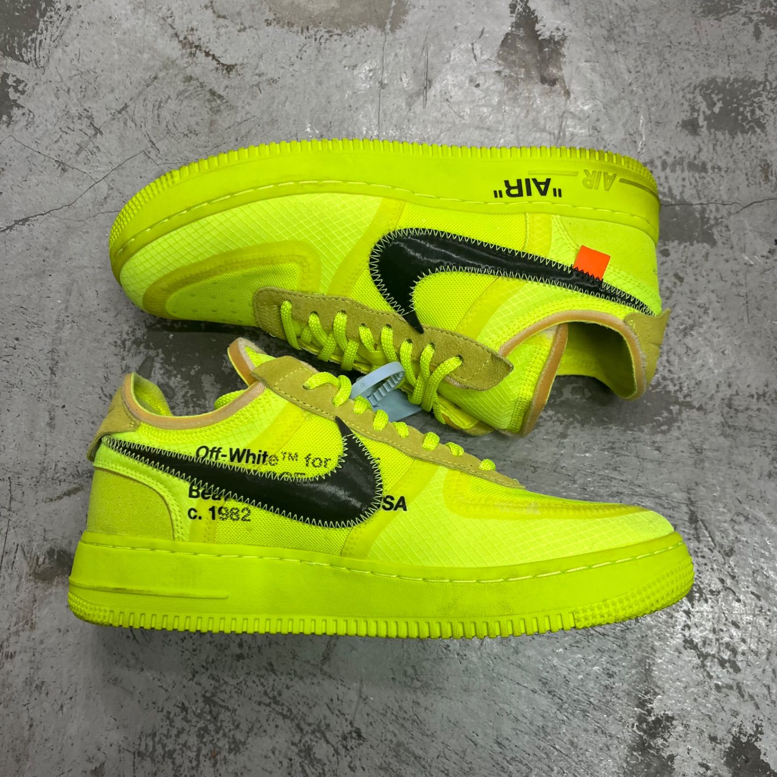 Off-White Nike Air Force 1 Low Volt コラボ エアフォース スニーカー 