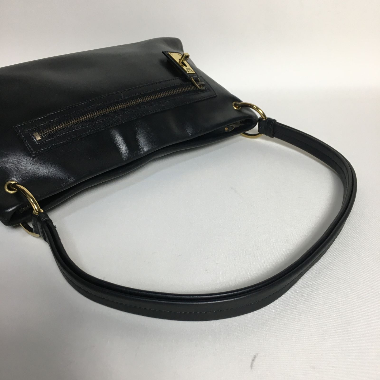 2504-99｜グッチ ハンドバッグ レザー ブラック ターンロック 2504-99｜グッチ ハンドバッグ レザー ブラック ターンロック
