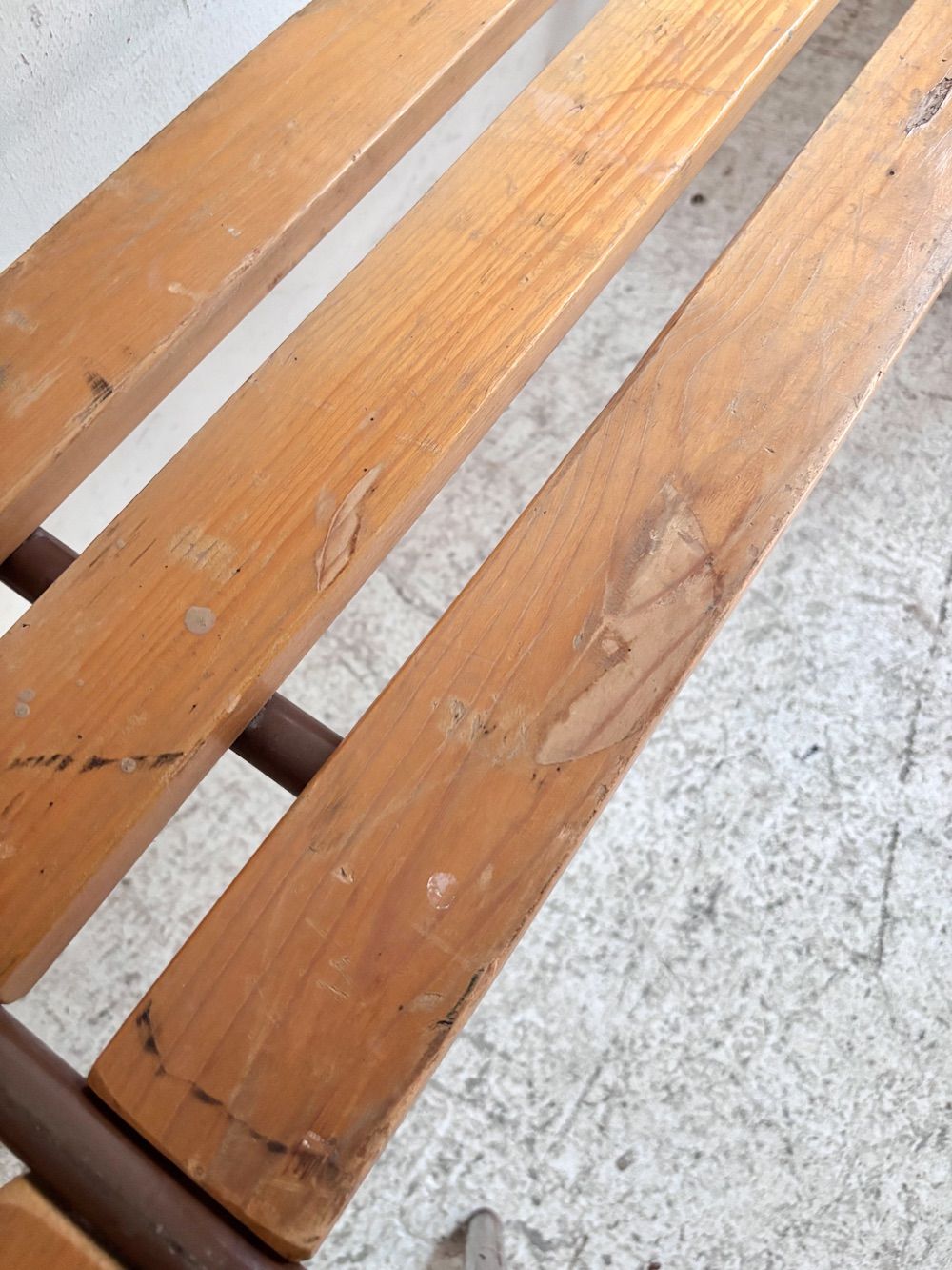 フランスヴィンテージパイントップベンチ2|アトリエカフェインテリアショップコーディネート店舗什器室建築内装空間室内装飾ガーデン園芸