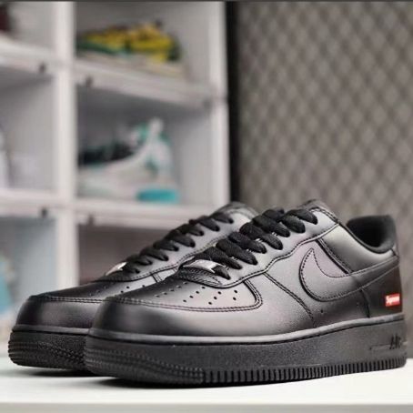 新品 SUPREME x NIKE AIR FORCE 1 LOW BLACK/BLACK CU9225-001 シュプリーム x ナイキ  エアフォース 1 ロー ブラック 黒 - メルカリ