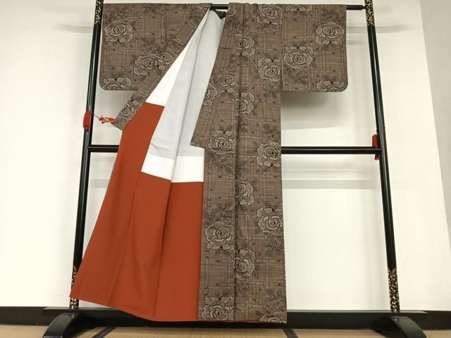 平和屋着物○本場大島紬 泥染め 割込み絣 格子花文 正絹 逸品  