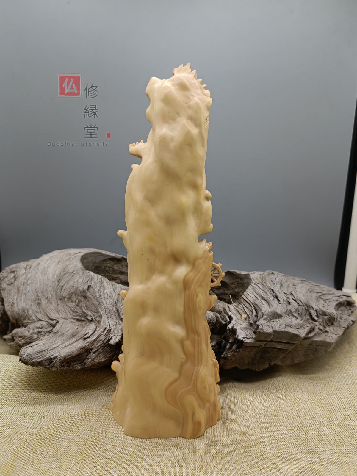 【修縁堂】極上品 木彫り 仏像 如意観音菩薩立像 崖柏 仏教美術 彫刻 一刀彫 修縁堂】極上品 木彫り 仏像 如意観音菩薩立像 崖柏 仏教美術 彫刻