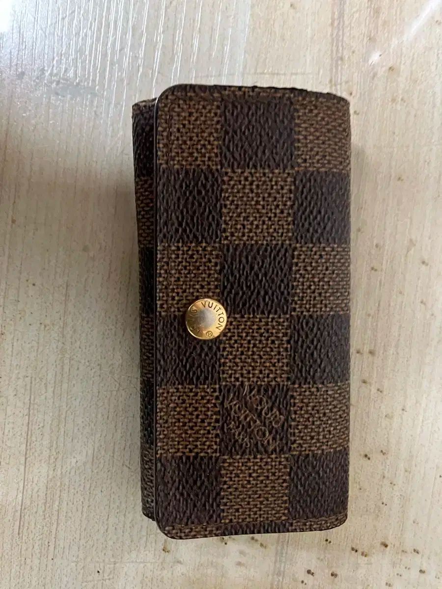ルイヴィトン キーケース キーホルダー