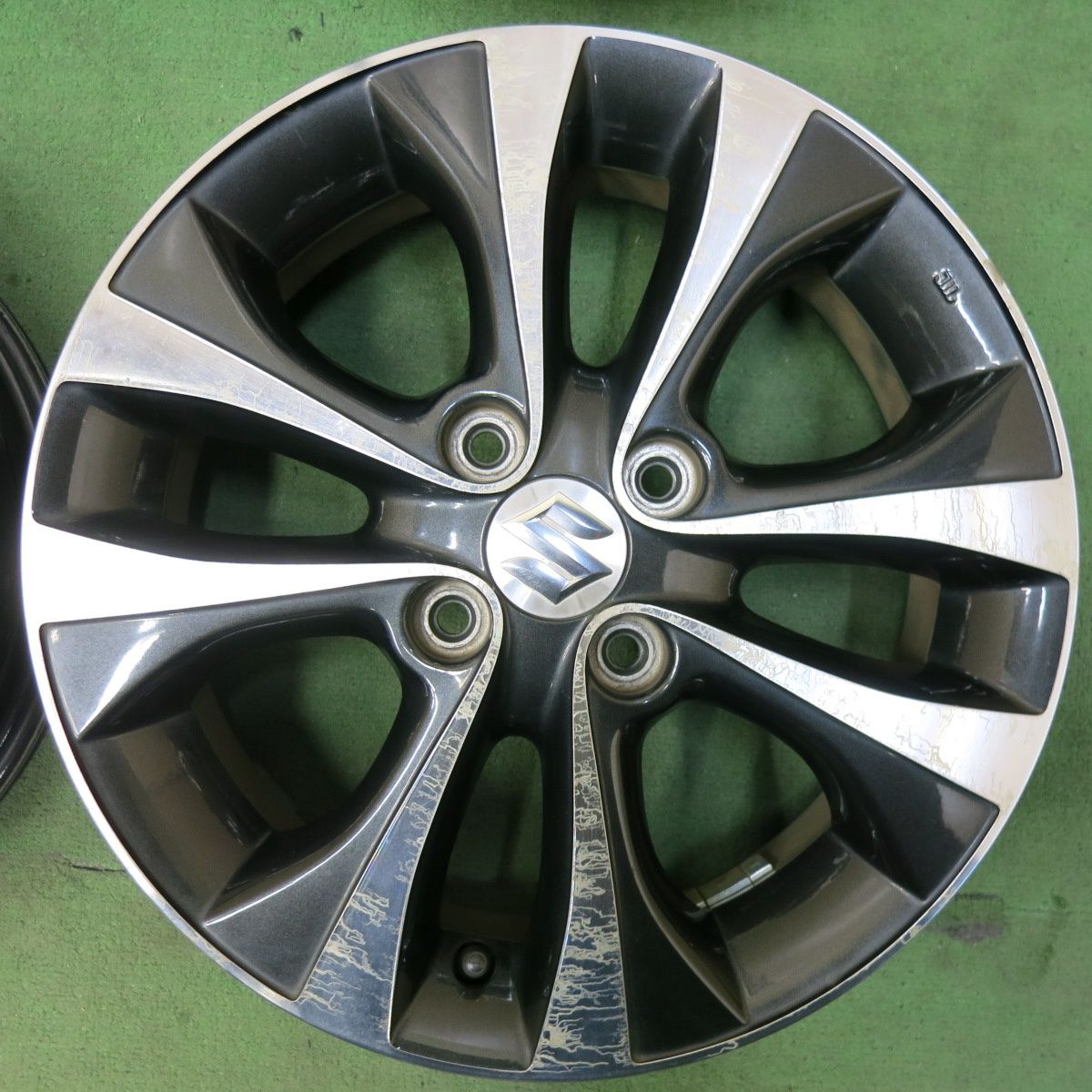 15インチ 15×4.5J