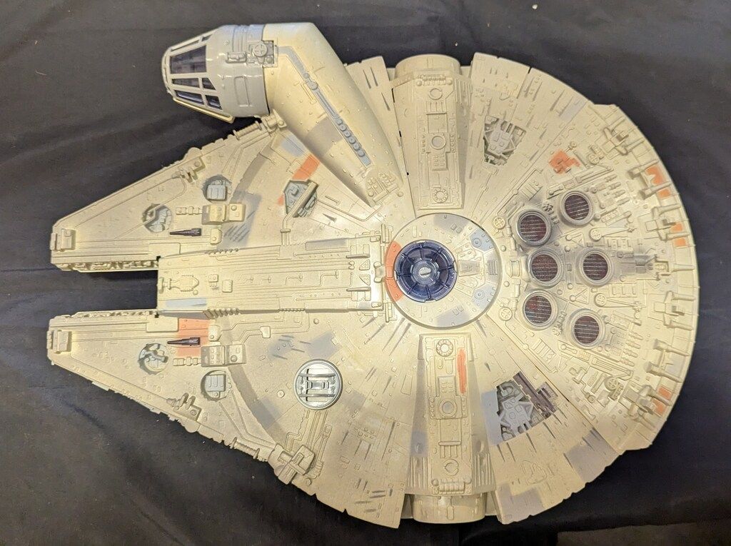 MILLENNIUM FALCON