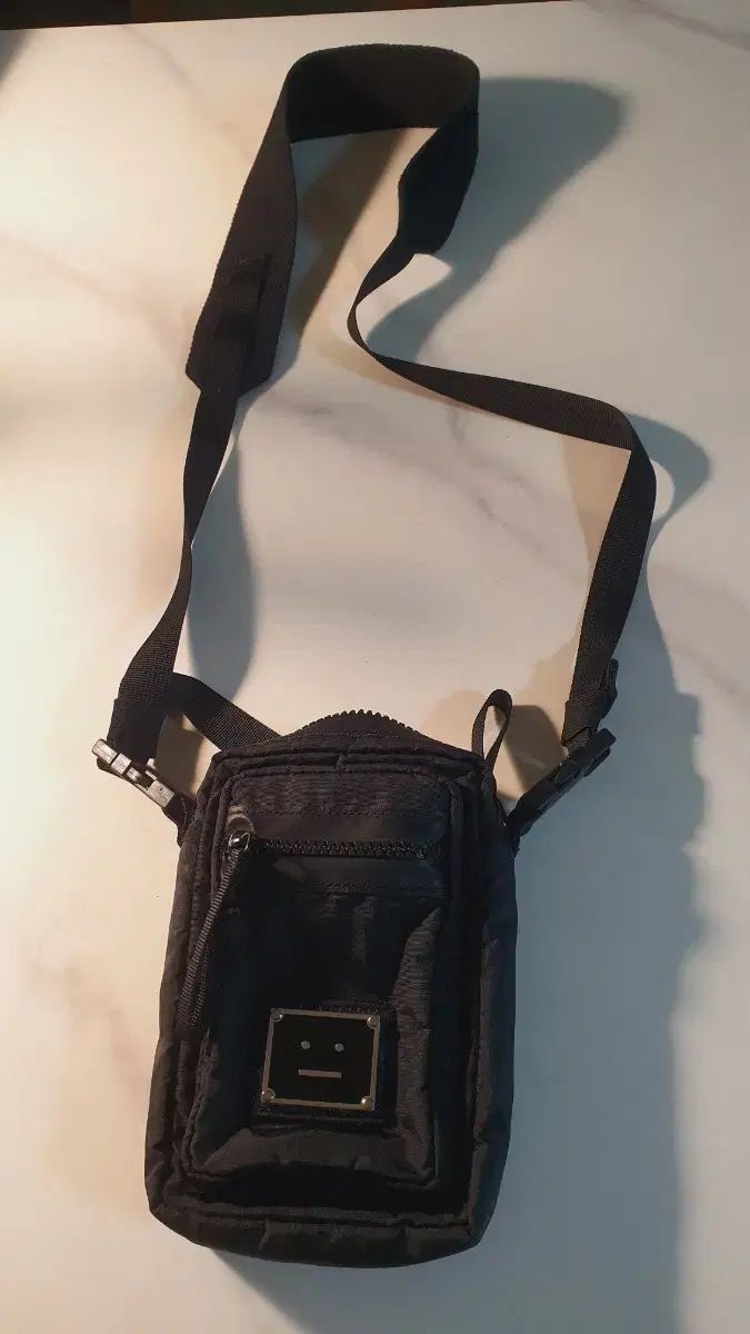 Acne Studios アクネストゥディオズ studio ブラック ミニ クロスバッグ