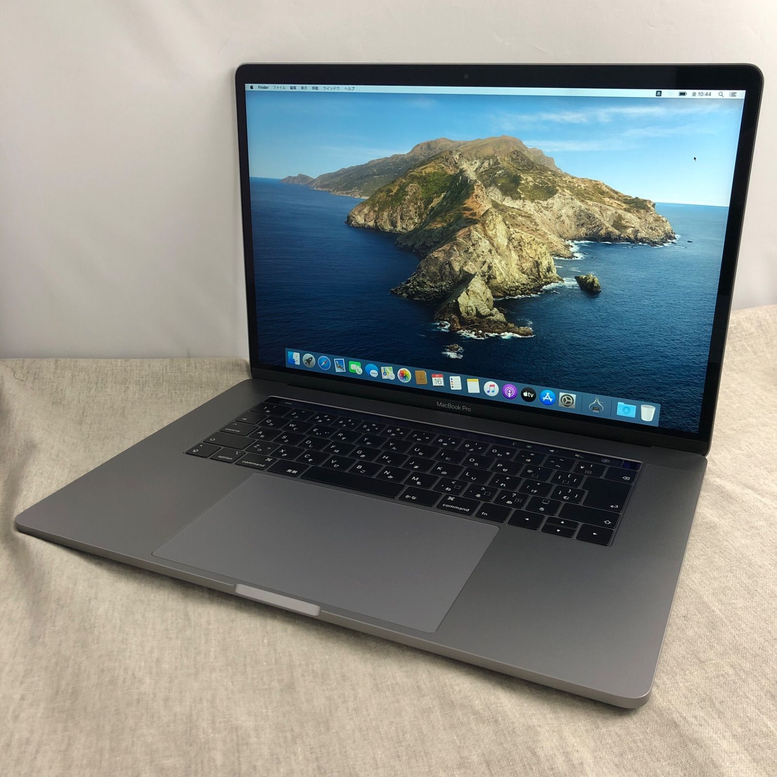 もる 本体のみ】Apple MacBook Pro (15-inch, 2018)【Touch Bar・i7・Radeon