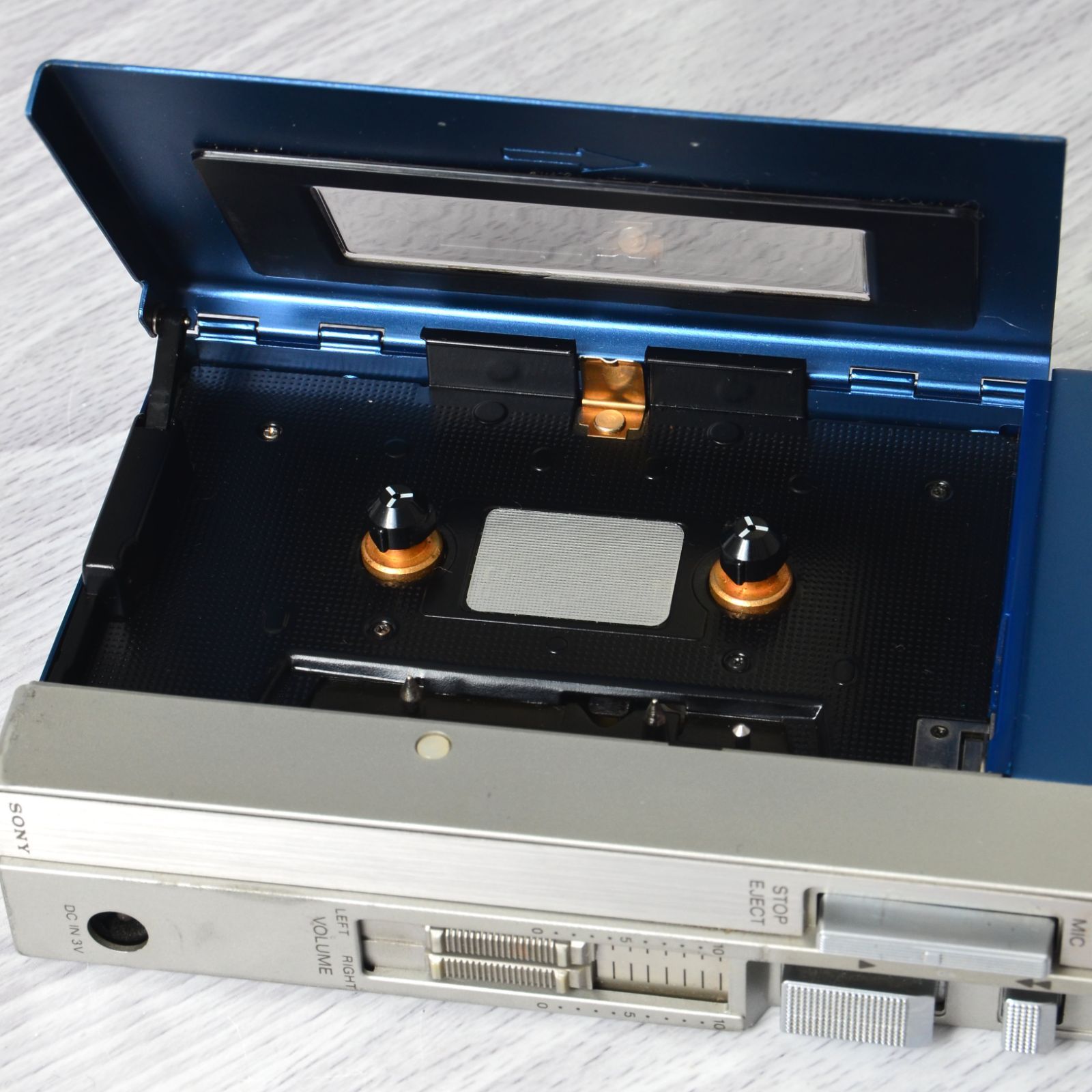 SONY 初代WALKMAN TPS-L2 GUYS & DOLLS 整備済 Yahoo!オークション - 整備済み/完全動作 激レア”GUYS & DOLLS”初代