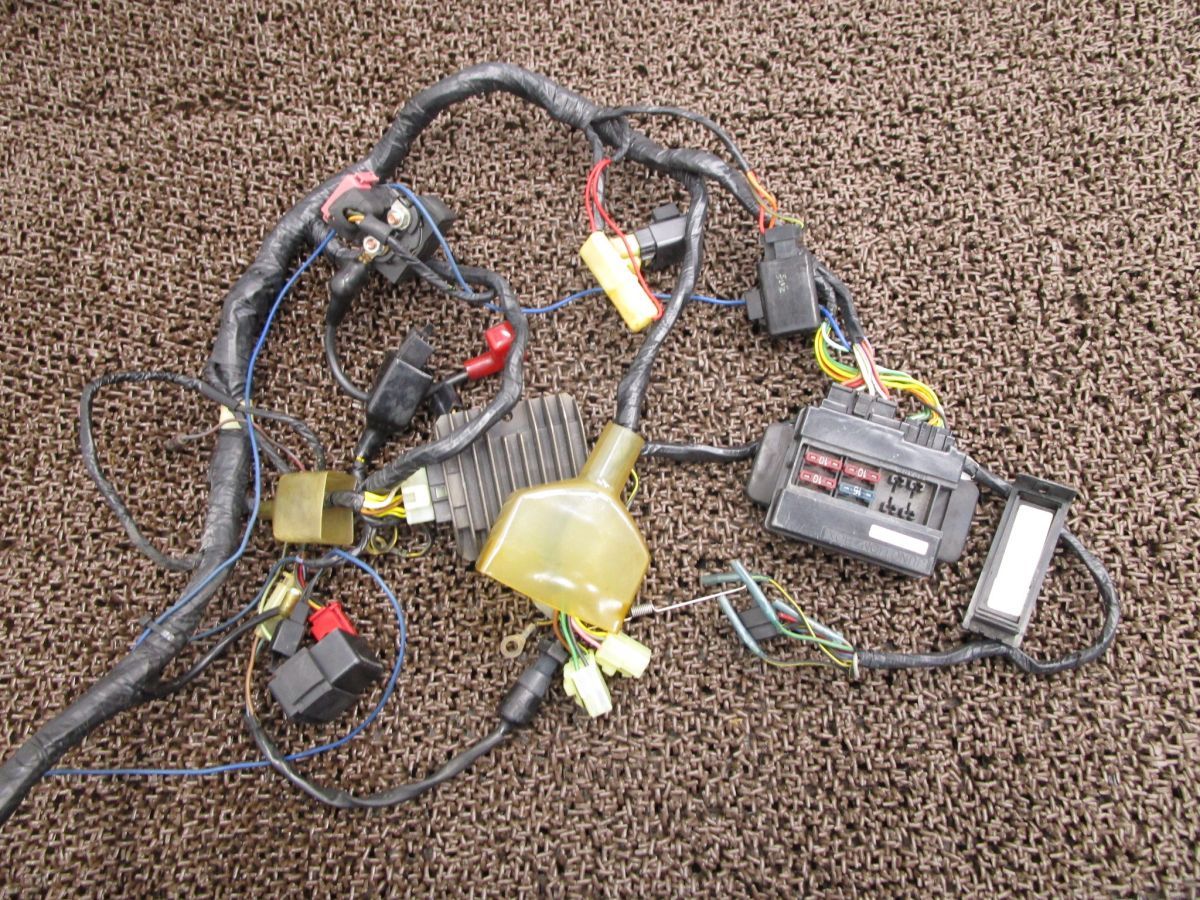 メインハーネス レギュレター