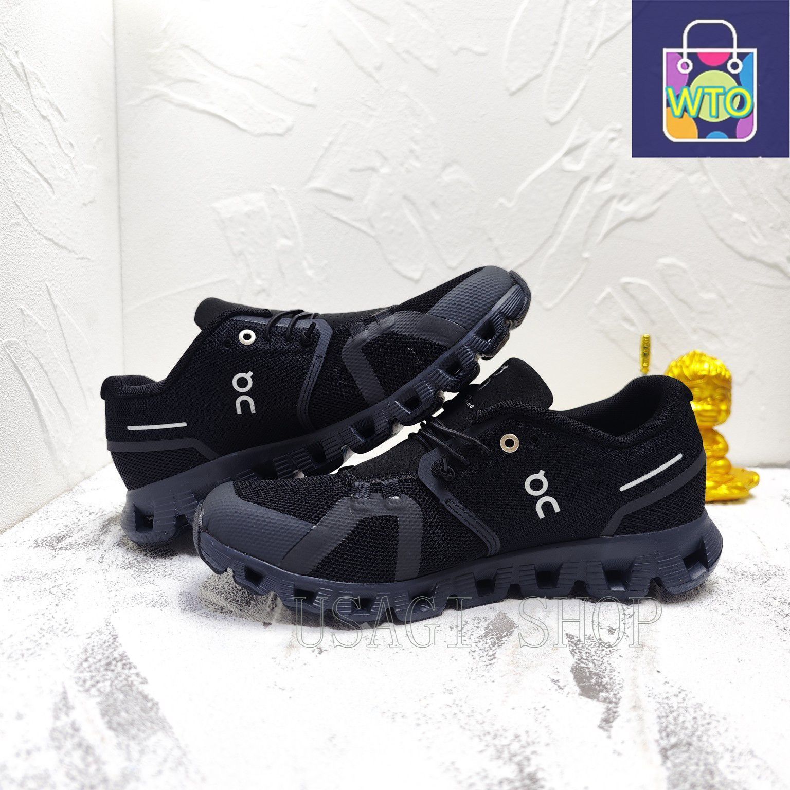 新品未使用✨オン　ランニングシューズ　クラウド5 ナイロン　オールブラック On オン ランニングシューズ Cloud 5 クラウド5 All Black