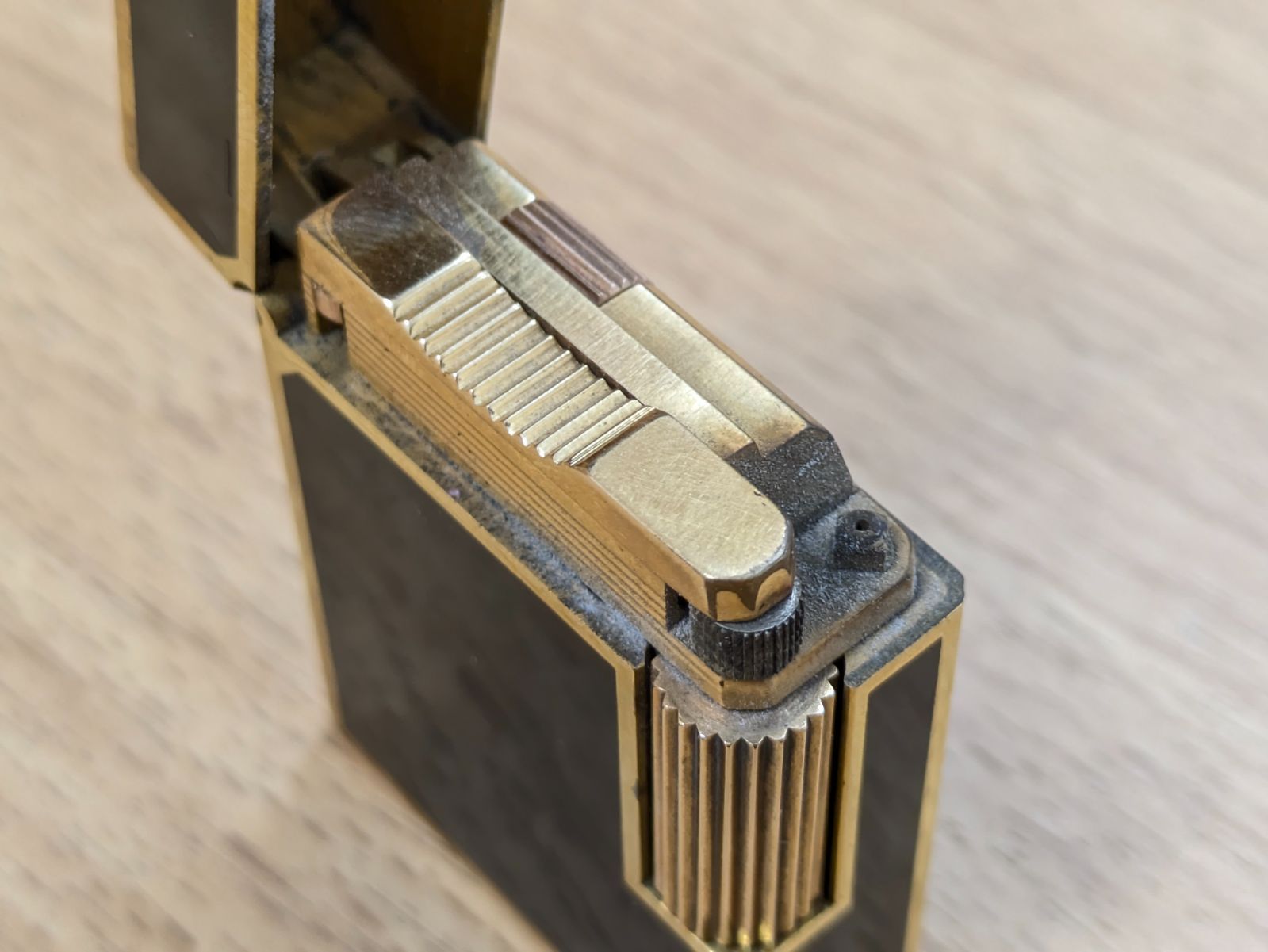 デュポンのライター S.T.デュポン 金メッキ 20 ミクロン ライター、アンティーク