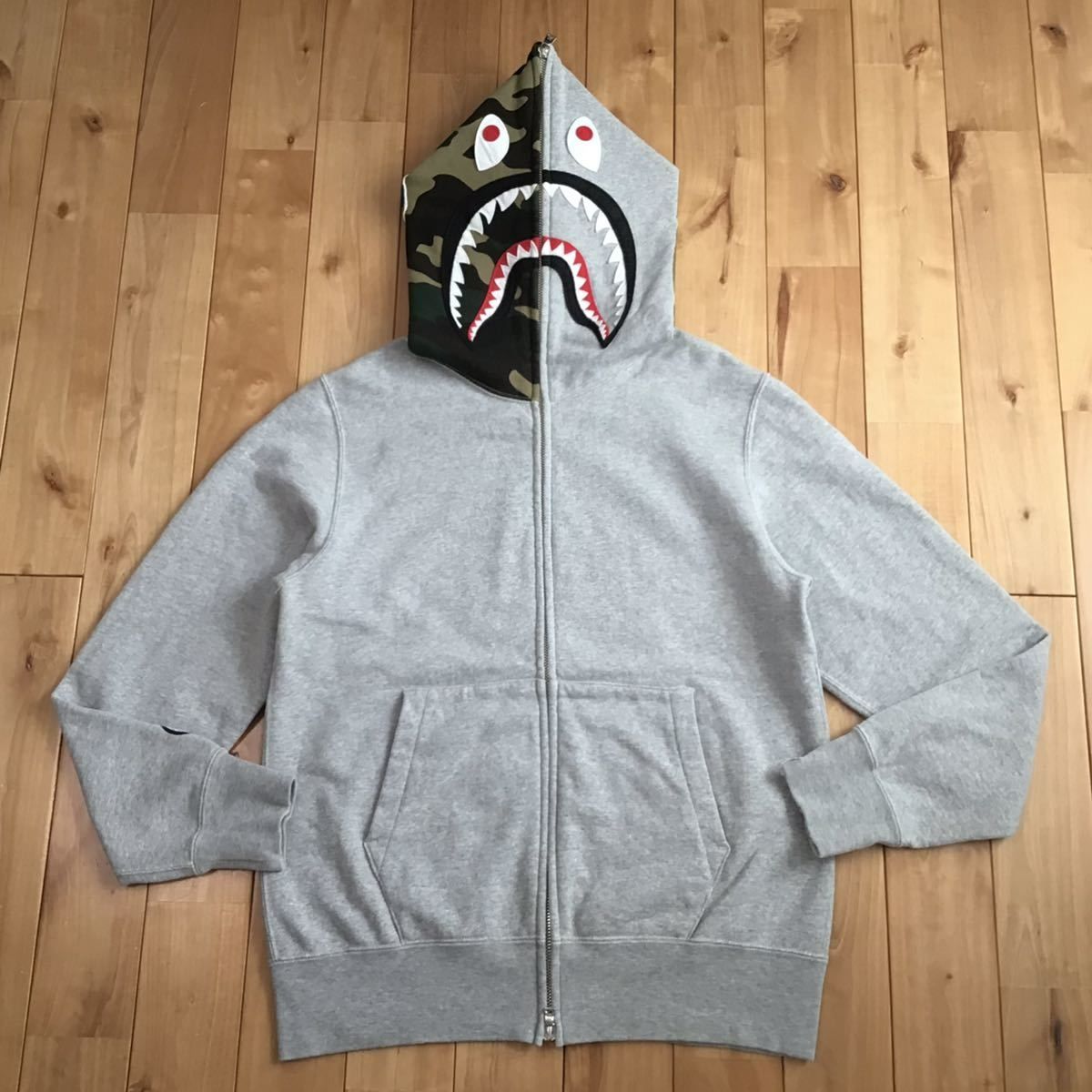 Bapeland 1周年記念 シャーク パーカー Mサイズ グレー shark full zip hoodie a bathing ape BAPE  エイプ ベイプ アベイシングエイプ