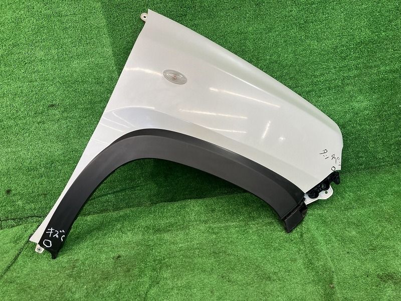 ハスラー MR31S 右フロントフェンダー G 4WD 57611-65P10 Z7T - メルカリ