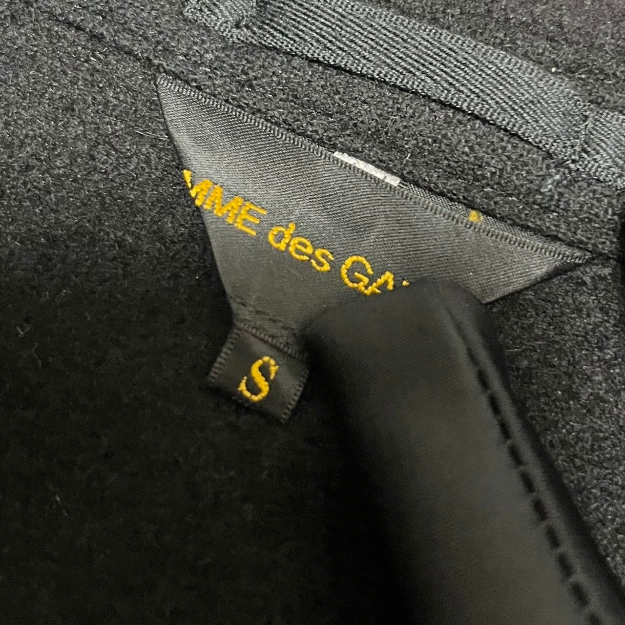 COMME des GARCONS コムデギャルソン 17AW ウール圧縮フェルトスナップ