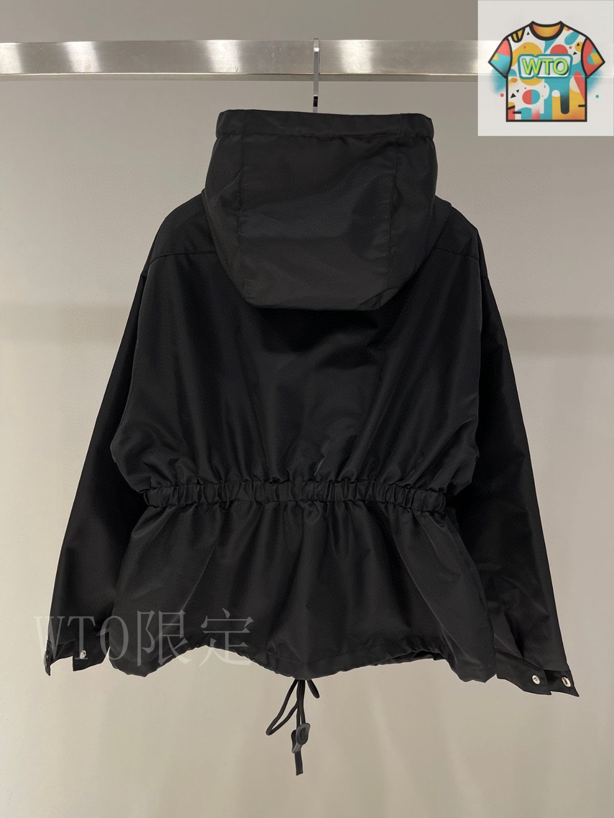 PRADA☆♪(P607RH)やっぱり欲しいな三角ロゴ付きトレンチコート PRADA☆♪(P607RH)やっぱり欲しいな三角ロゴ付きトレンチコート