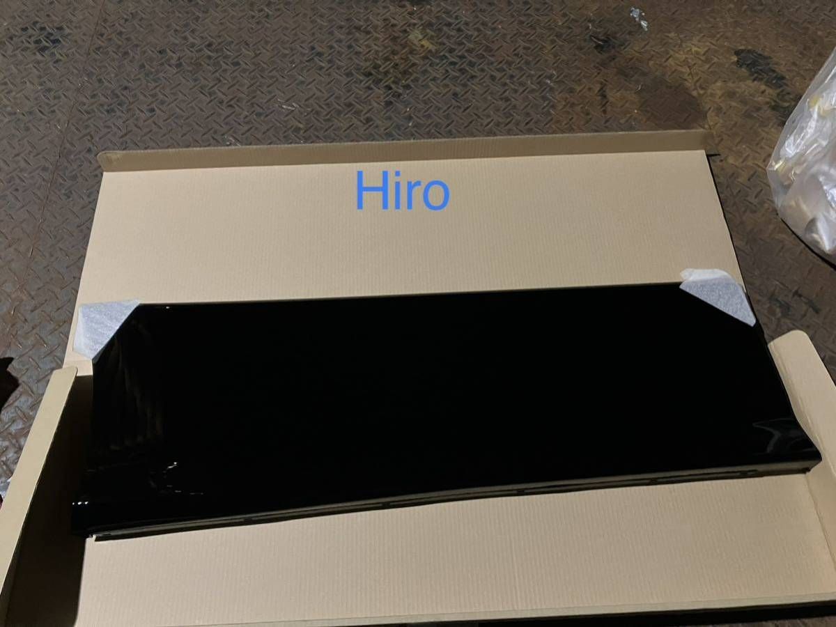 80系ヴォクシーノアエスクァイア右スライドドアプロテクターモール