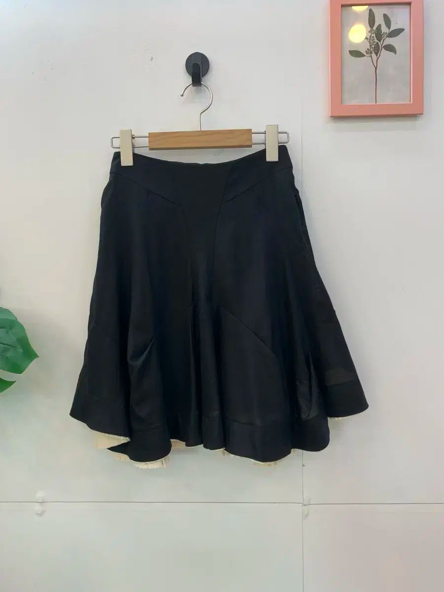 wnc サルヴァトーレ・フェラガモ Ferragamo スカート 40 こげ茶系