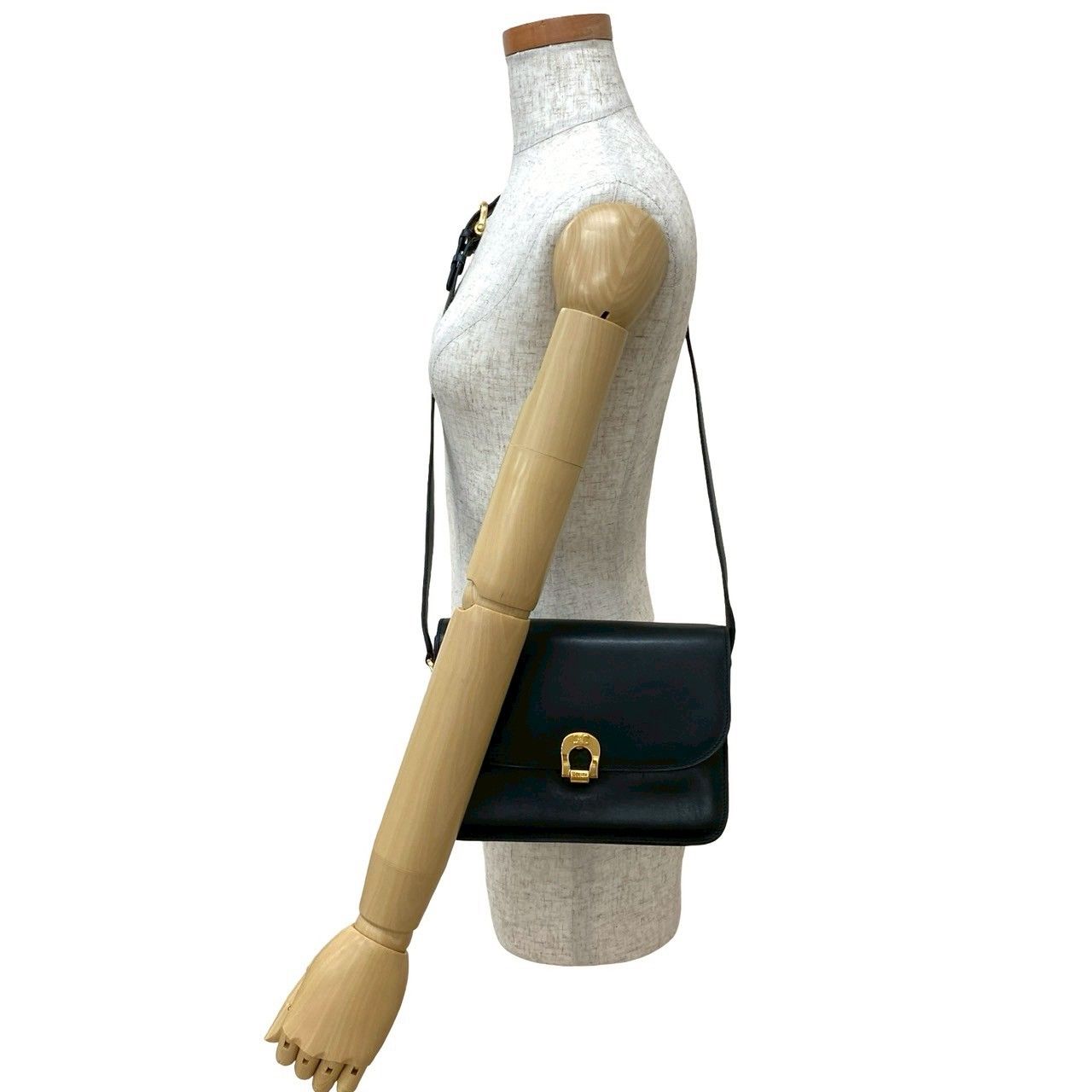 極 美品 CELINE セリーヌ ヴィンテージ トリオンフ ロゴ 金具
