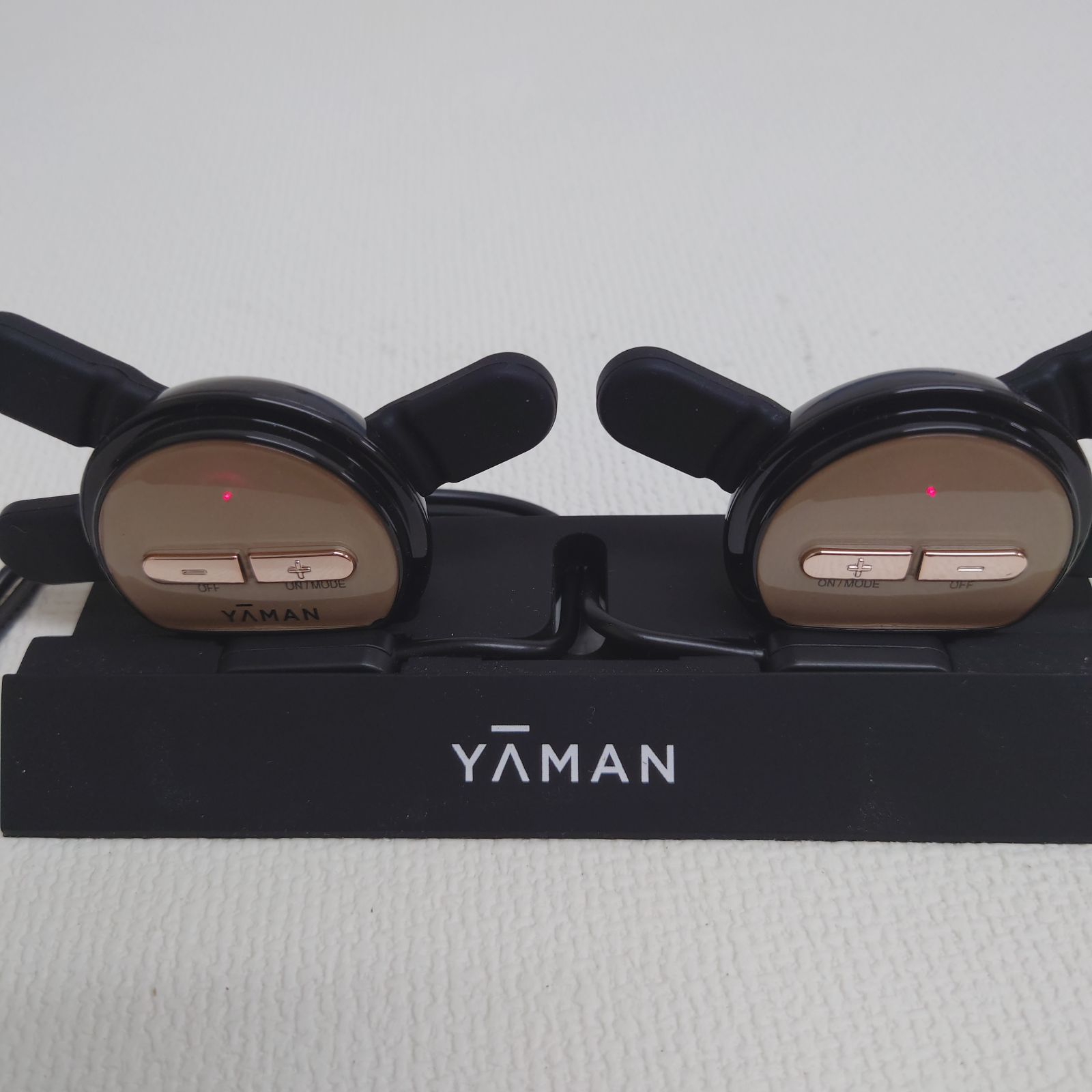 M0414E1 ヤーマン YA-MAN ウェアラブル EMS 美顔器 メディリフト M0414E1 ヤーマン YA-MAN ウェアラブル EMS 美顔器 メディリフト