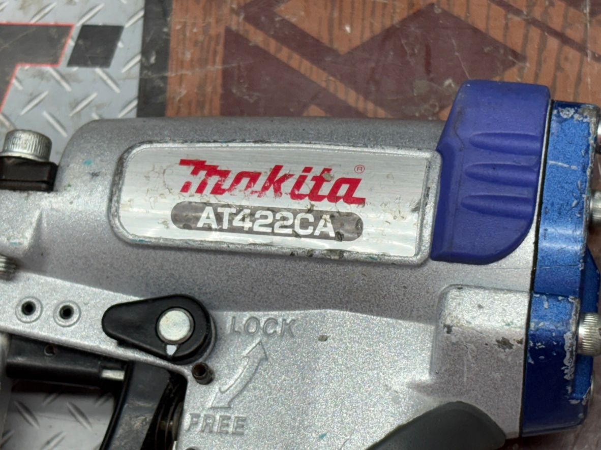 軽天タッカ エアタッカ